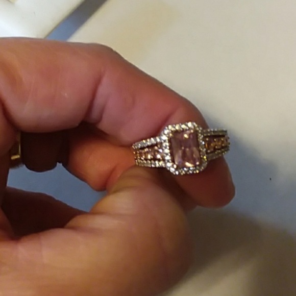 🎈Rose Gold Over 925 Simulated Morganite ring NWOT - Picture 2 of 4